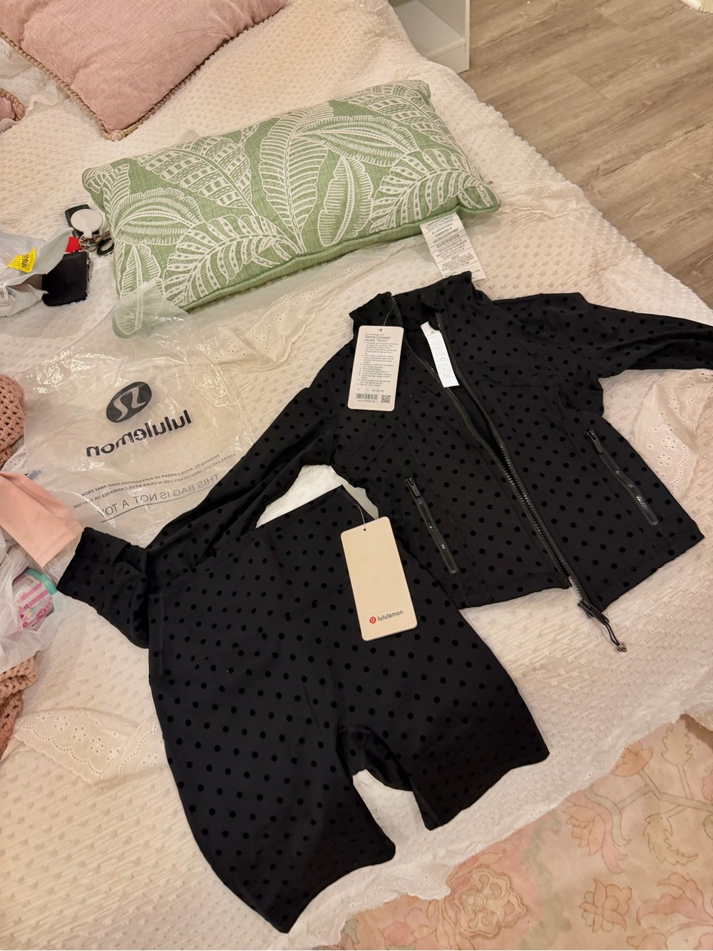 lululemon athletica Womens Black Polka Dot Jacket & Shorts Set